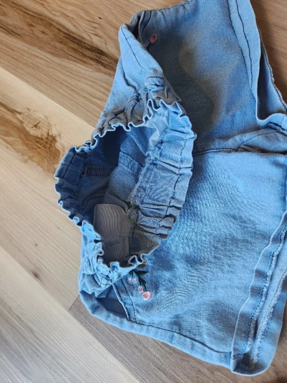 Little girl decorative lacey and floral jean shorts bundle size 5-6